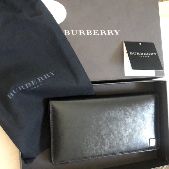 EUC [Burberry] Black Leather Luxury Bi-Fold Wallet w/ Box & Dust Bag! - Picture 1 of 16
